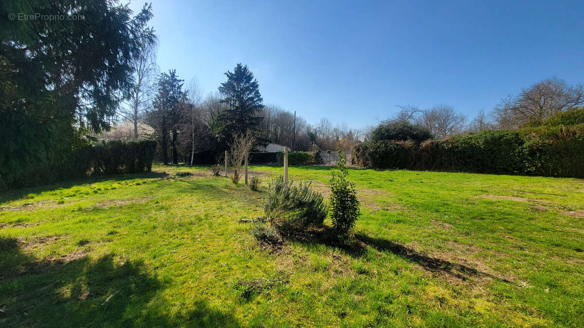 Maison à SAINT-SAUVEUR-LES-BRAY