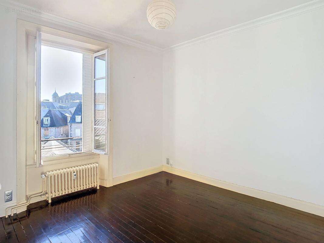 Appartement à BRIVE-LA-GAILLARDE