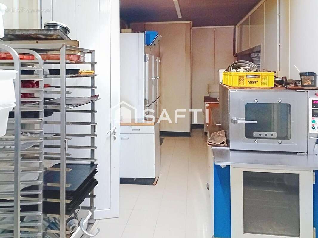Commerce 366 m² à Janze  - photo 8