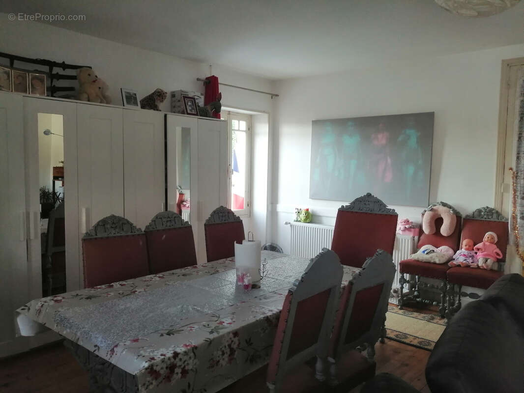 Maison à AUBETERRE-SUR-DRONNE