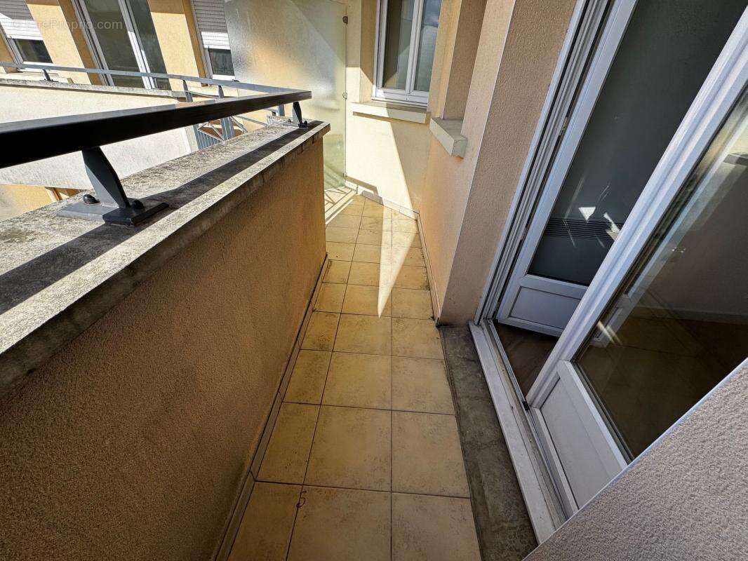 Appartement À Vendre - photo 8