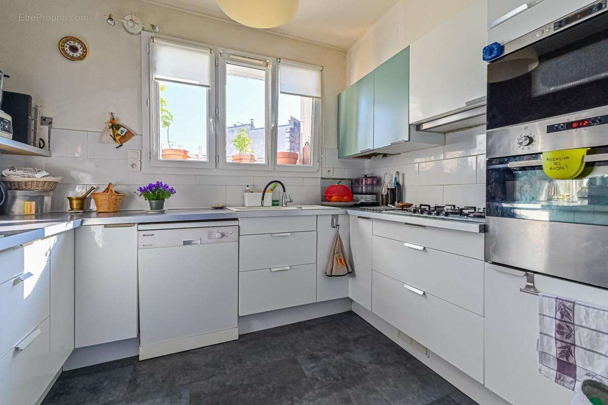Appartement à PARIS-11E