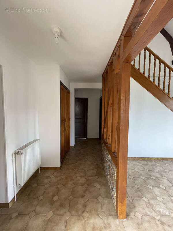 Maison à SAINT-JULIEN-LES-VILLAS