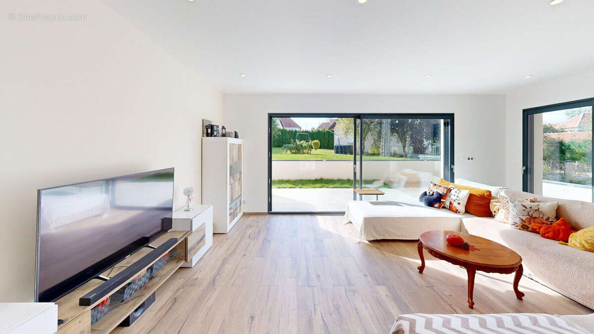 Maison à FLANGEBOUCHE