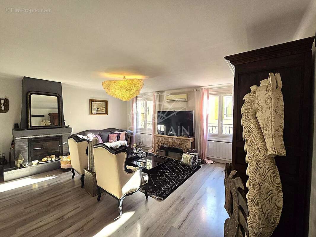 Maison à L&#039;ISLE-SUR-LA-SORGUE