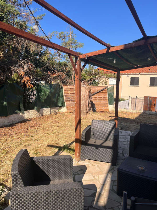 Maison à VILLENEUVE-DE-LA-RAHO