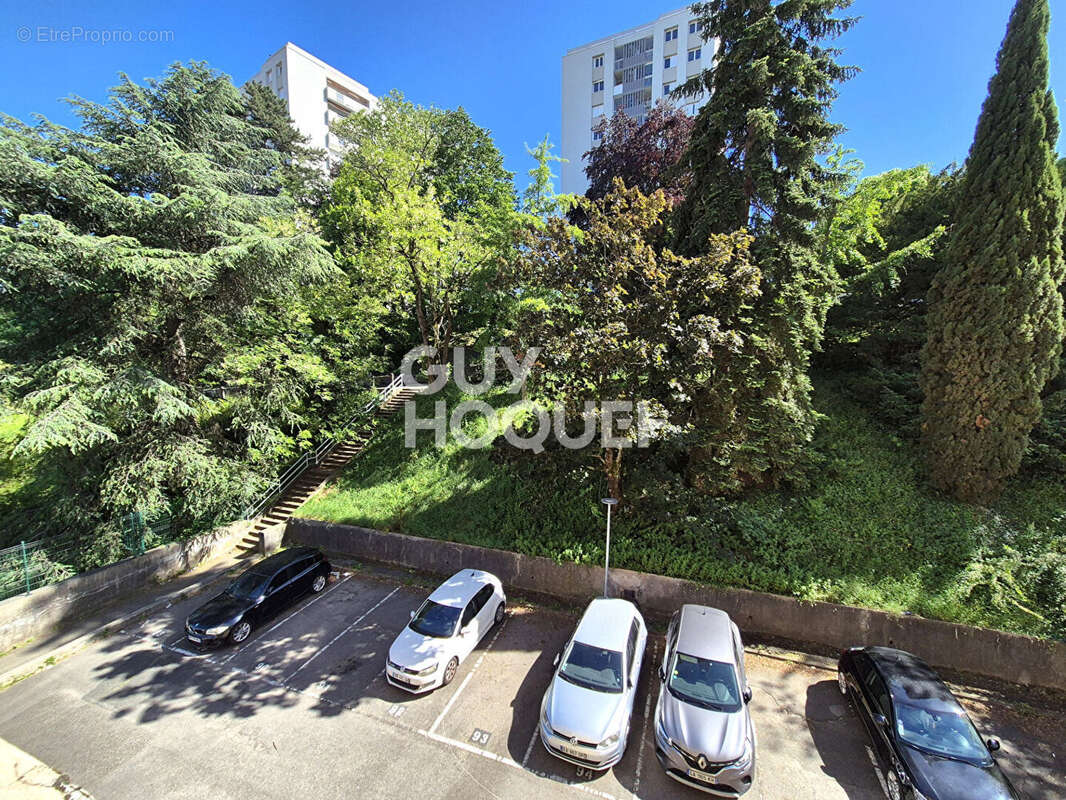 Appartement à OULLINS