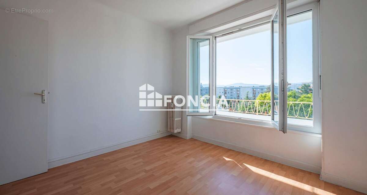 Appartement à ROUSSILLON