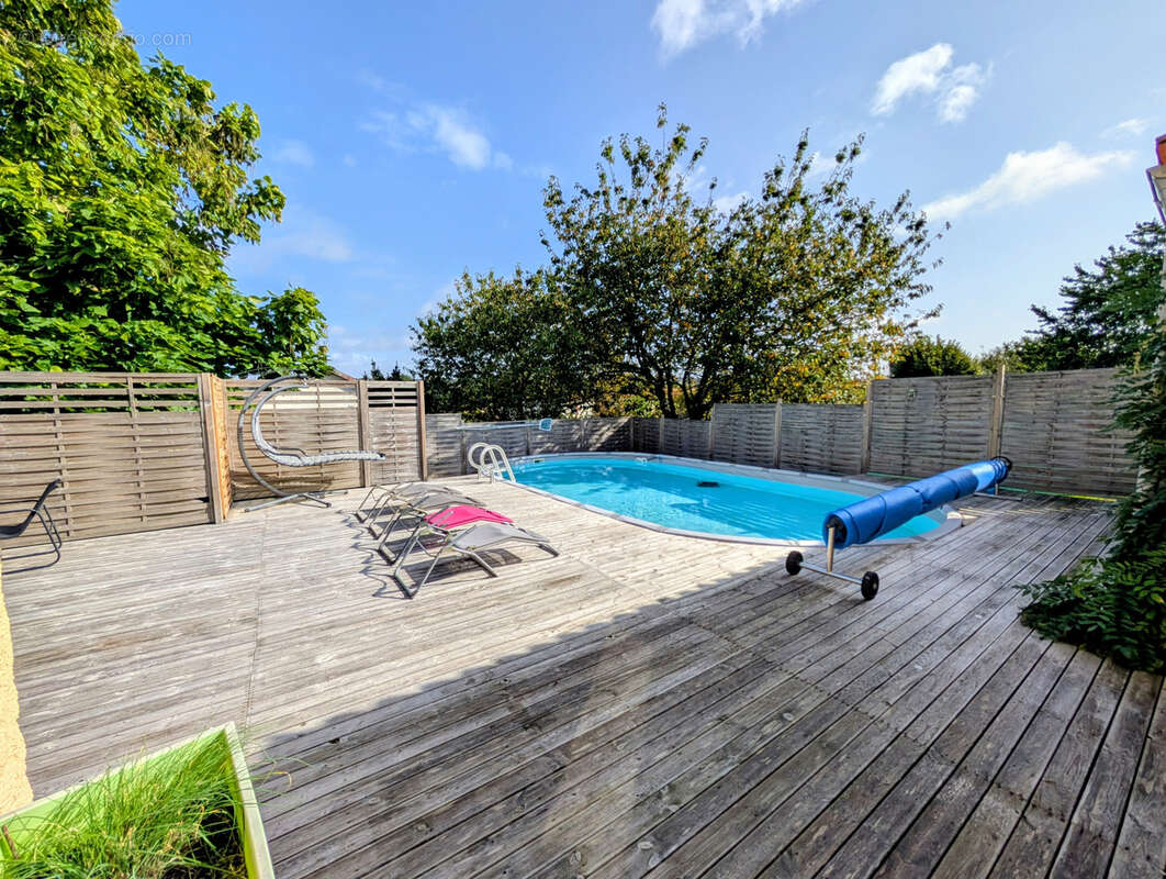 Maison à LES HERBIERS