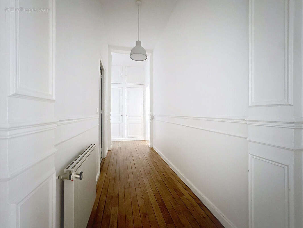 À vendre - rue de tambour - hyper centre de reims - appartement type 5 - 3 chambres - parking - cave - photo 5