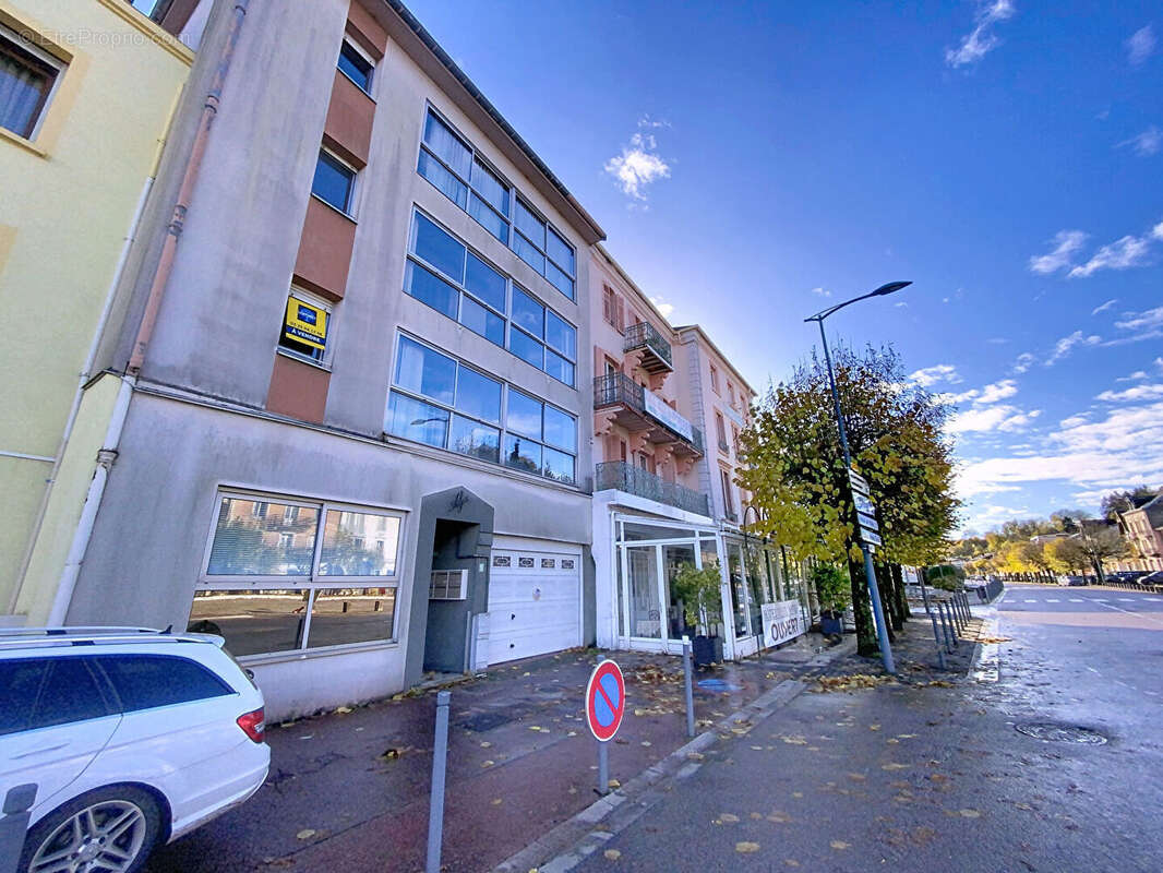 Appartement à CONTREXEVILLE