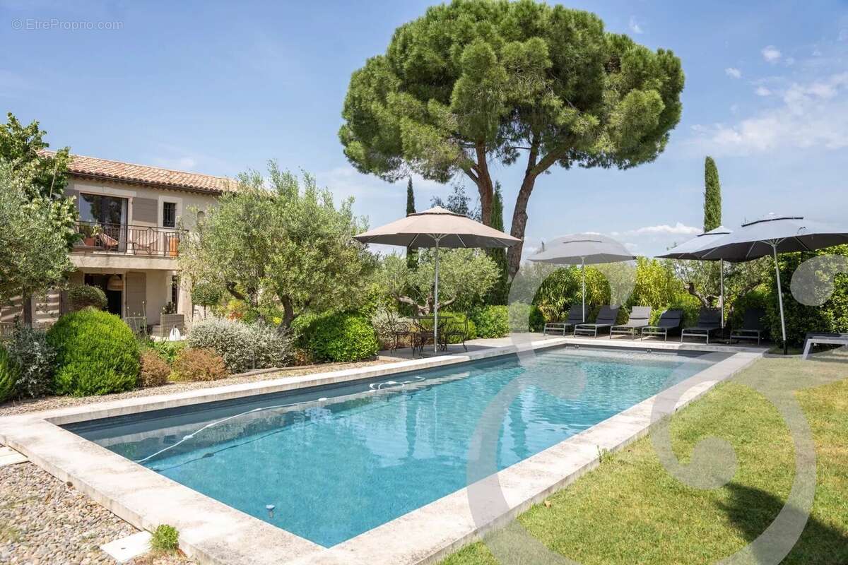 Maison à EYGALIERES