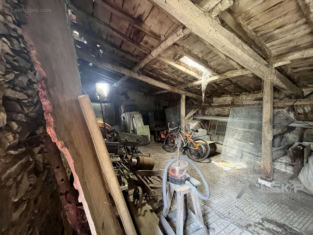 Maison à LES HERBIERS