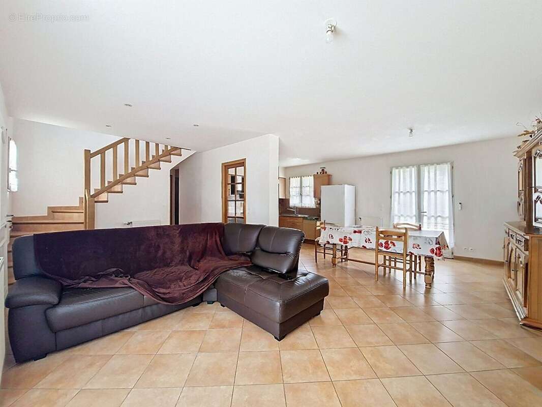 Maison a vendre 5 pièces - photo 4