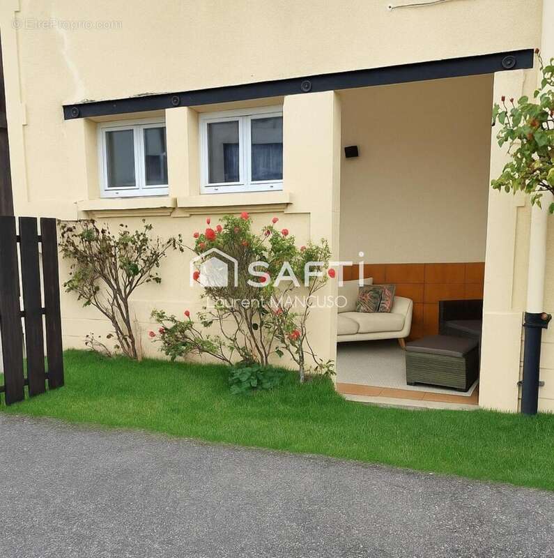 Photo 2 - Maison à CHAMBLEY-BUSSIERES