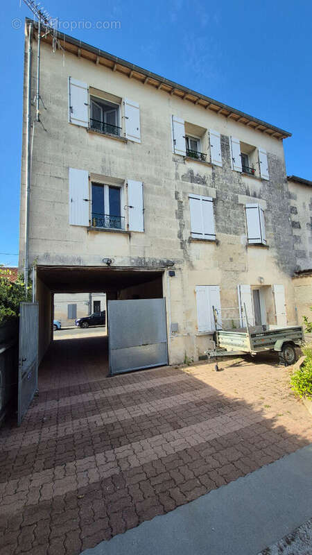 Appartement Saintes 2 pièces - photo 4