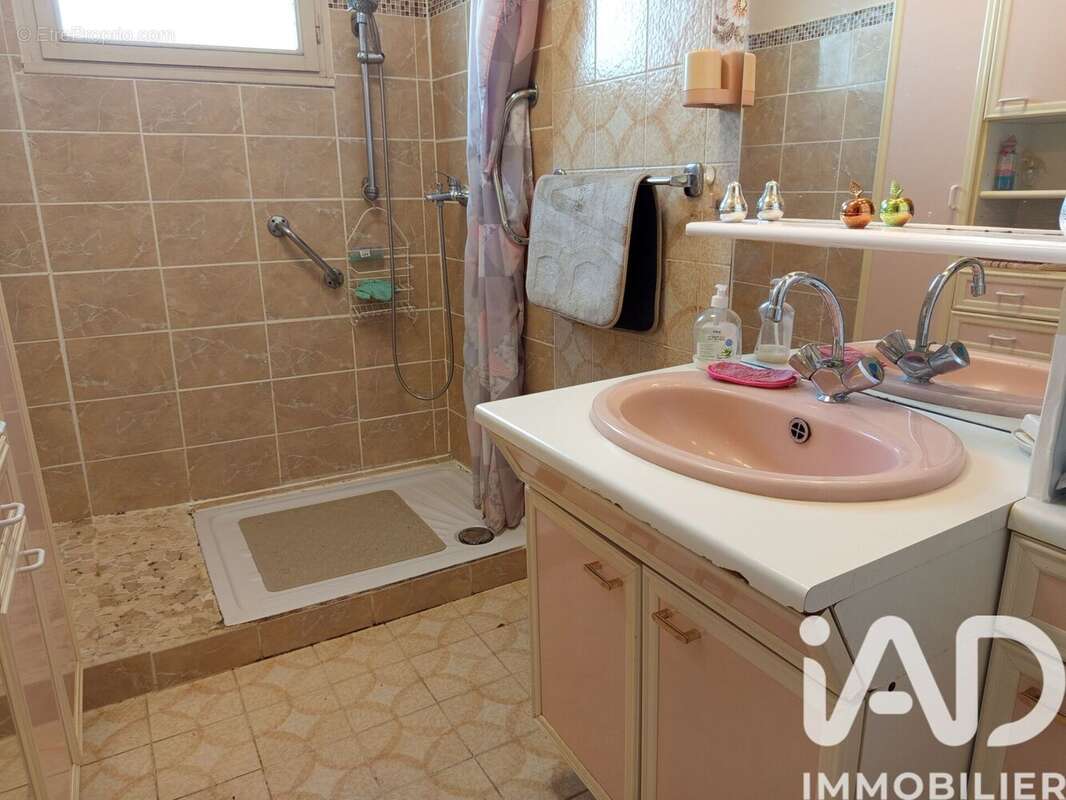 Photo 9 - Maison à SAINT-GONDRAN