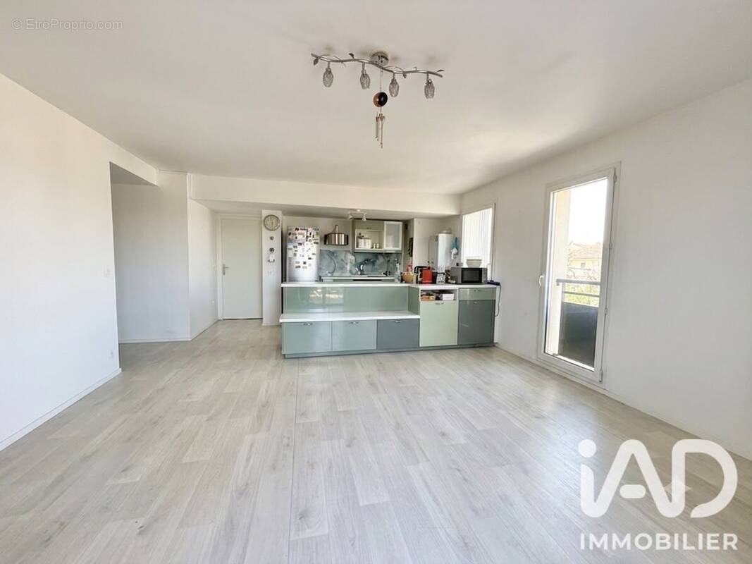 Photo 1 - Appartement à ARPAJON