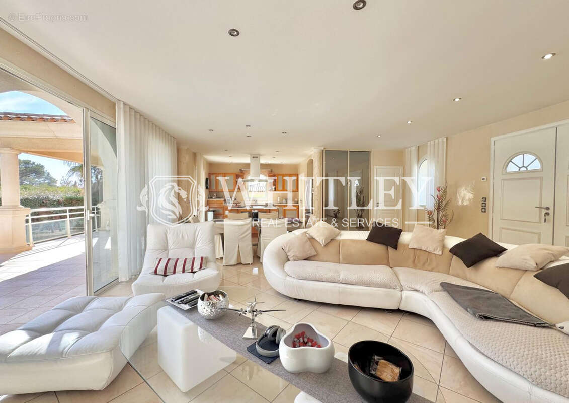 Maison à SAINT-RAPHAEL