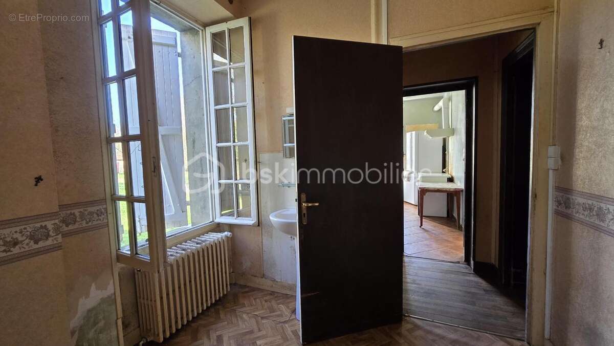 Maison à LE VIGEANT