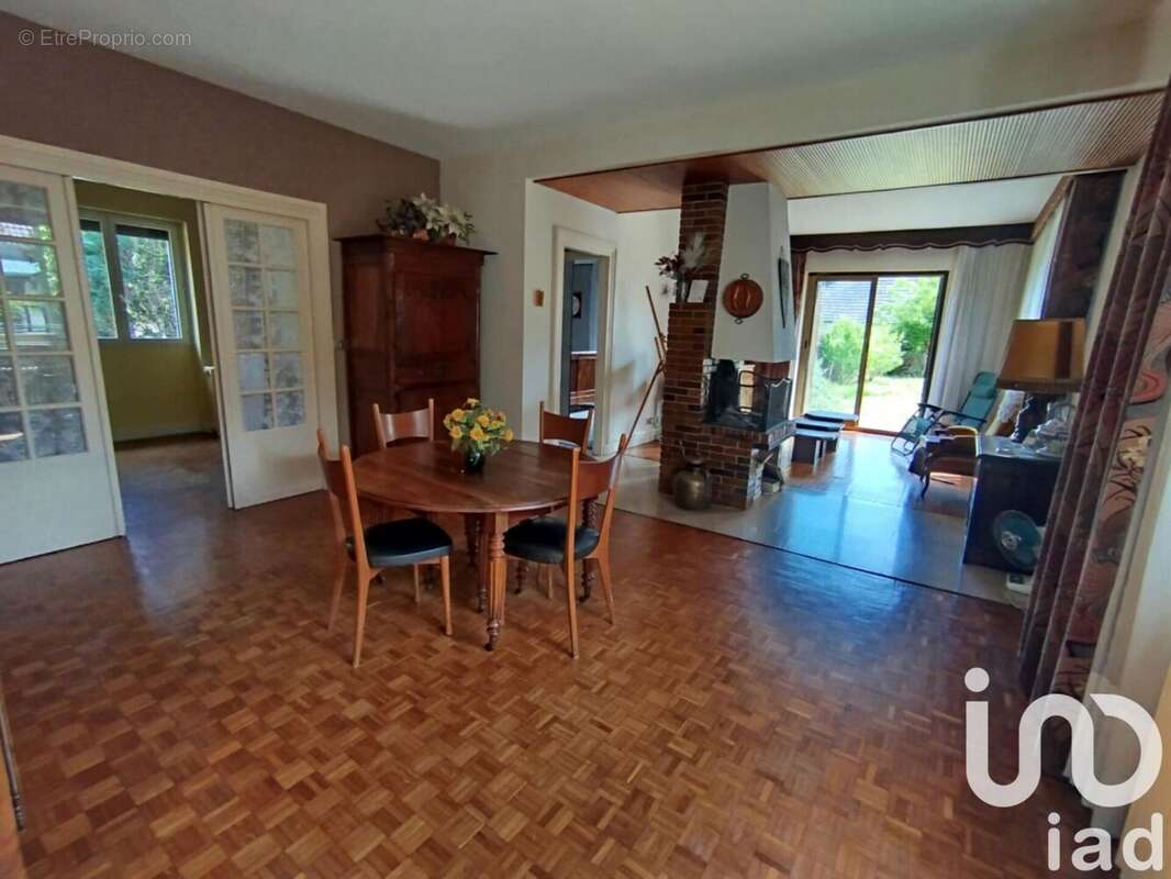 Photo 3 - Maison à MEHUN-SUR-YEVRE