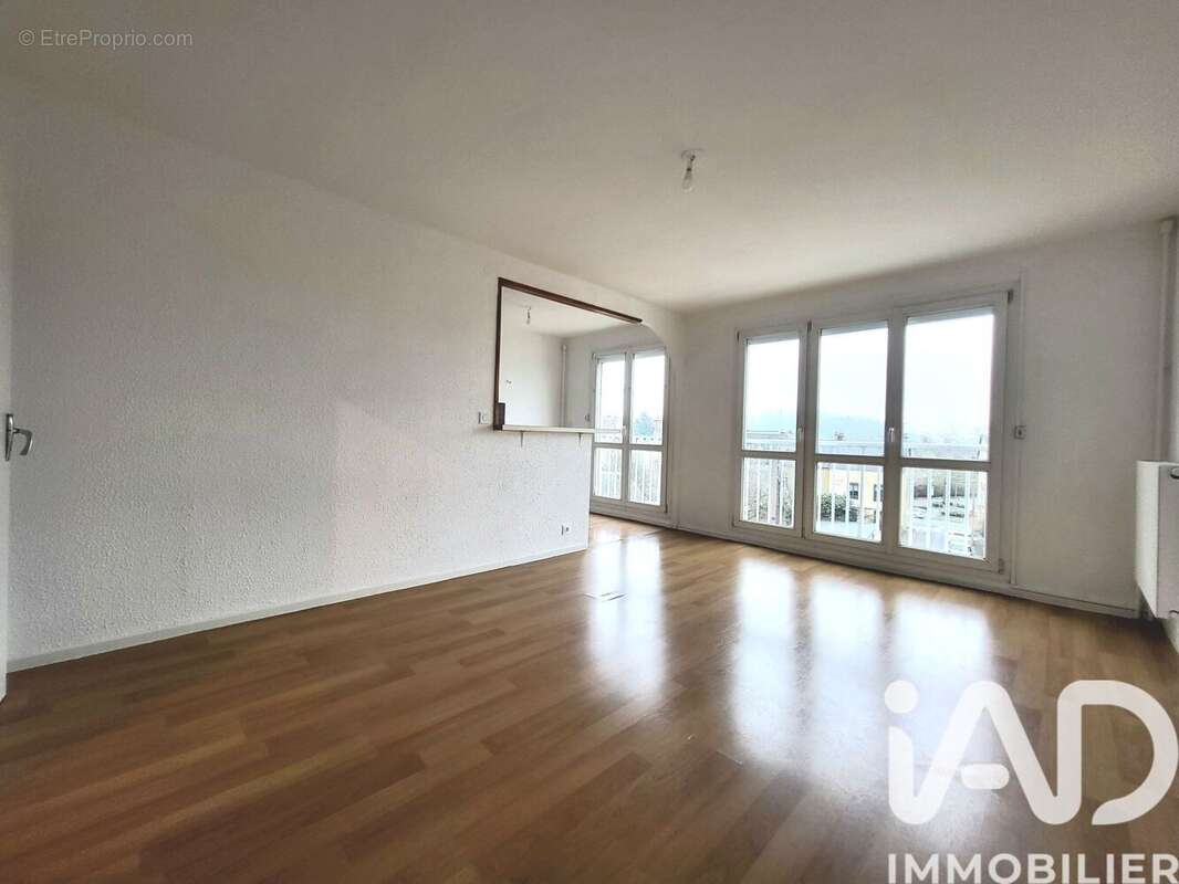 Photo 3 - Appartement à CHARLEVILLE-MEZIERES