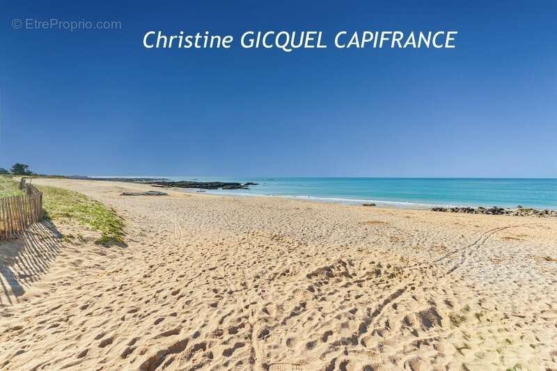 Maison à LA TURBALLE