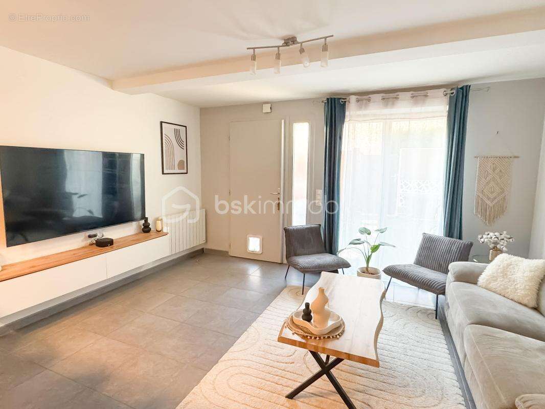 Appartement à PRESLES-EN-BRIE