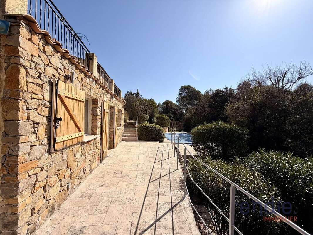 Maison à LORGUES