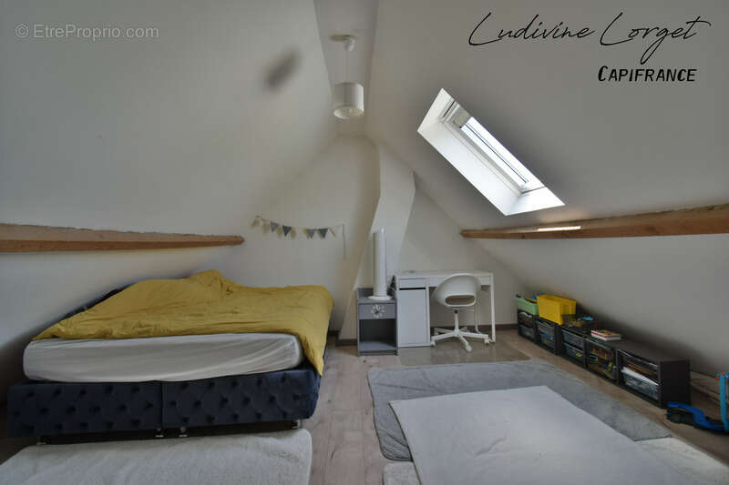 Proche Nogent-L’Artaud (8min) Chezy-Sur-Marne (6min) Maison traditionnelle de 200 m² - Vue panoramique – 5 chambres- Grande pièc - photo 9