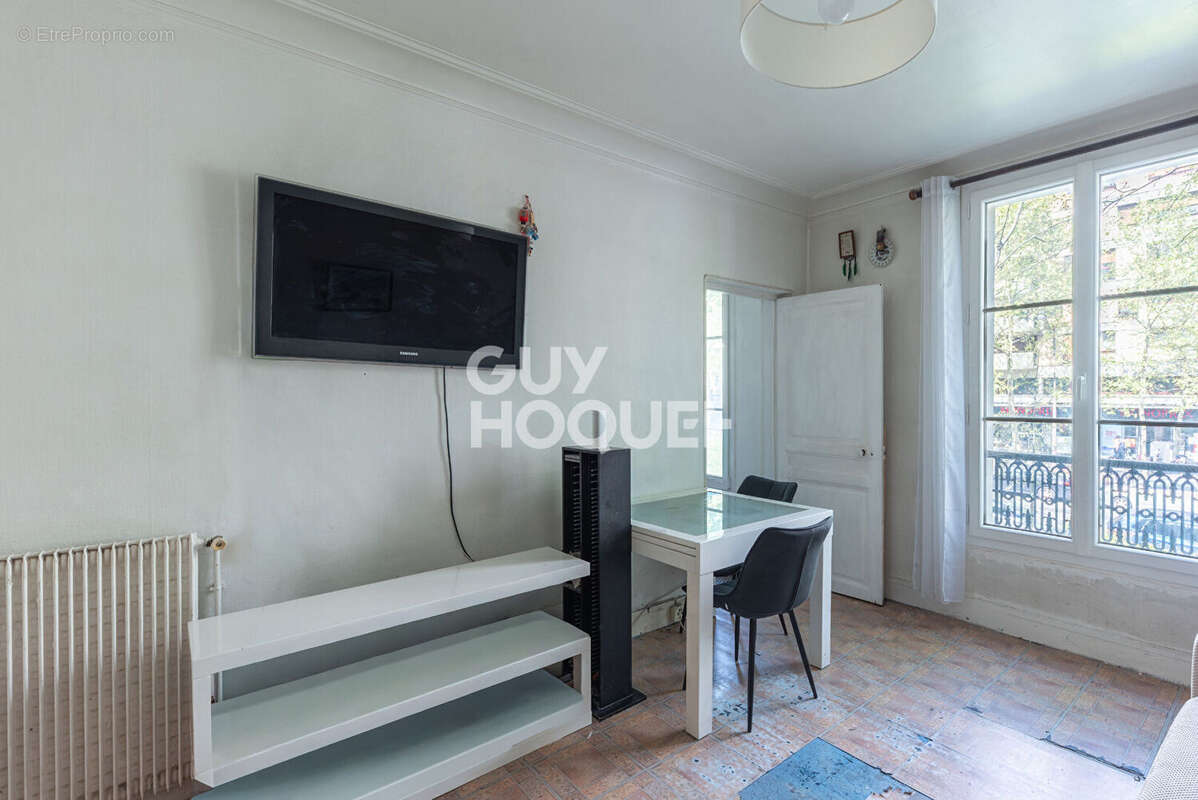 Appartement à PARIS-12E
