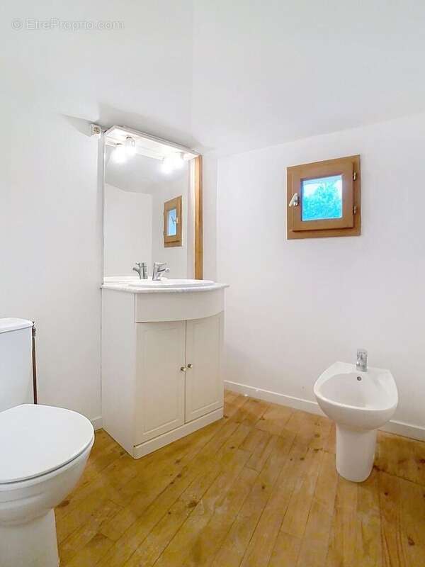 Maison 133 m² à Lavardens  - photo 3