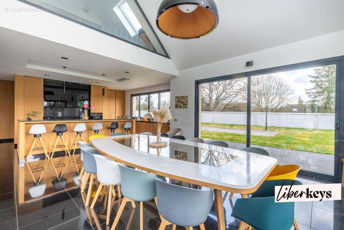 Maison à SAINT-LAURENT-LA-GATINE