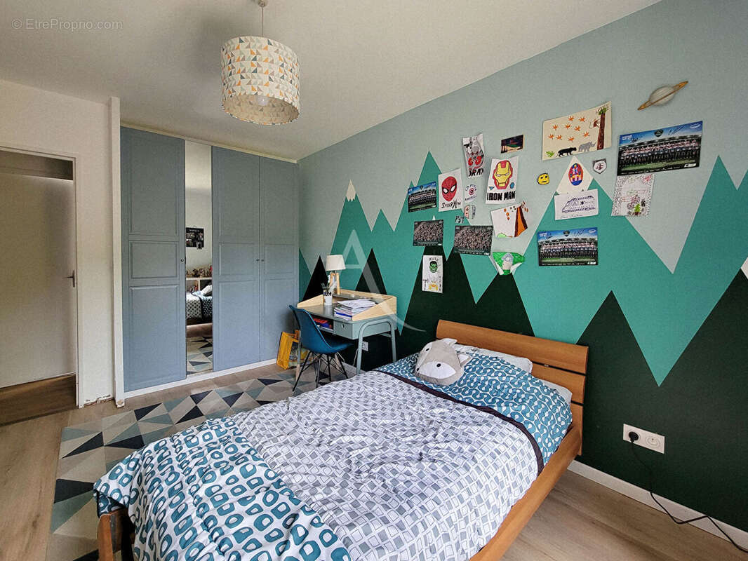 Maison à SERRES-CASTET