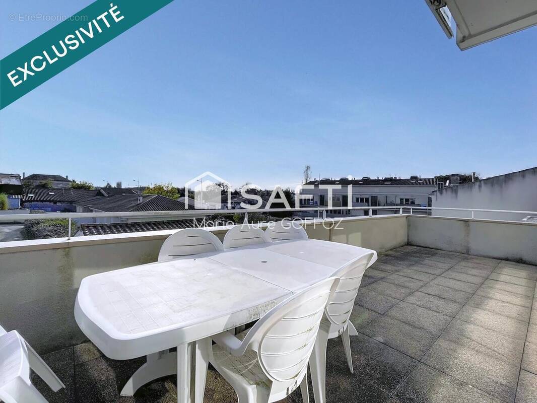 Photo 1 - Appartement à LE HAILLAN