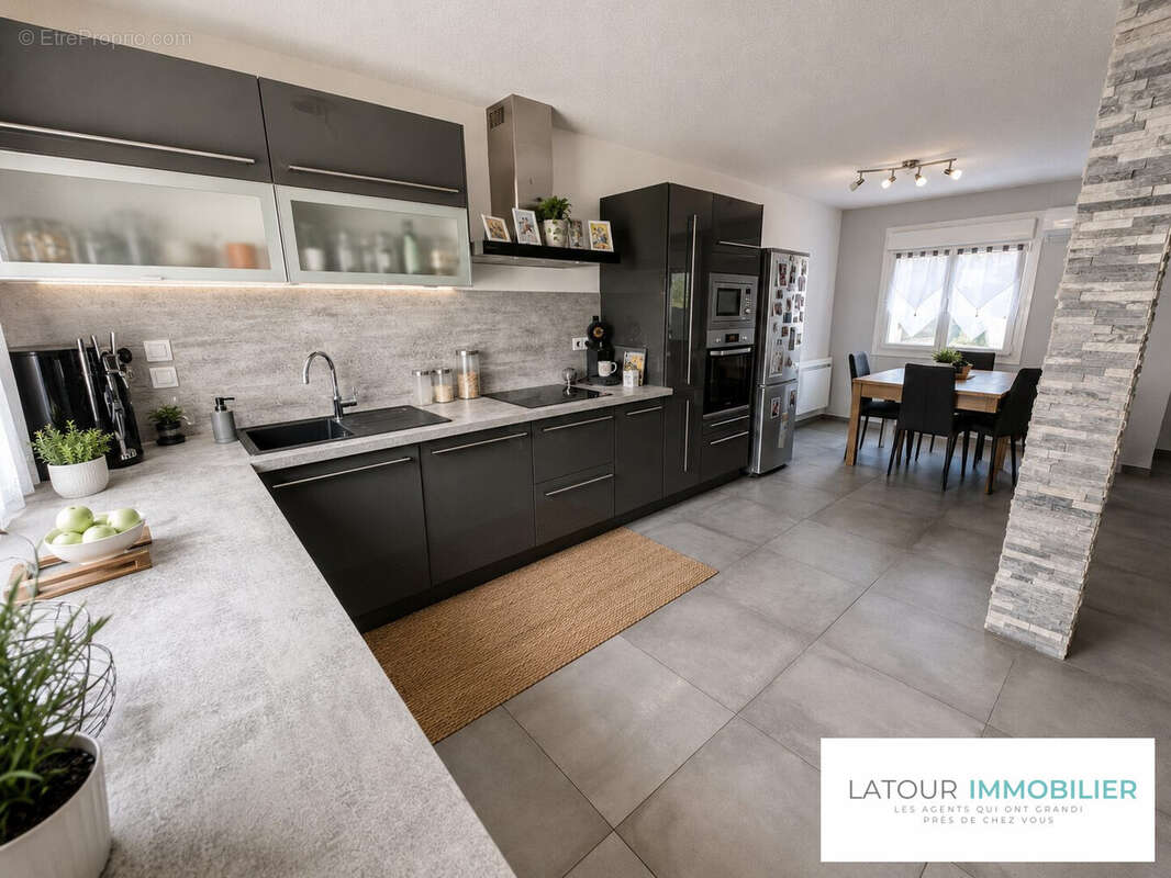 Maison 90 m² à Villefontaine  - photo 3