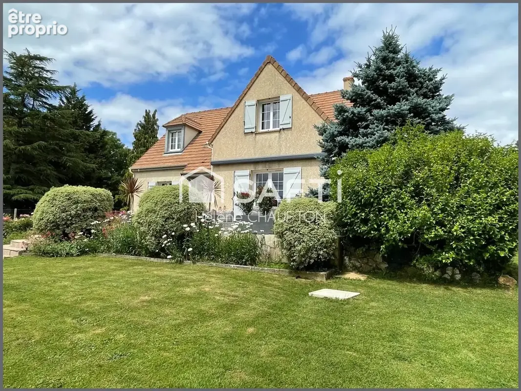 Photo 1 - Maison à DAMMARTIN-EN-SERVE