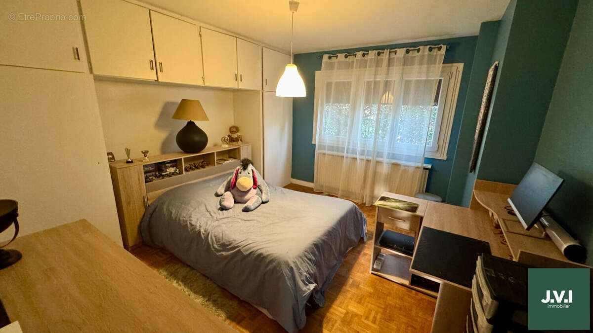 A vendre - Enghien-les-Bains - Maison 9 pièces, 7 chambres 257 m² - photo 9
