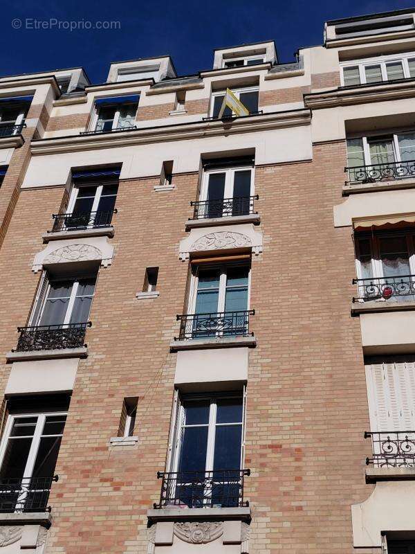 Appartement à PARIS-17E