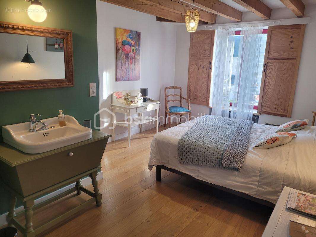 Maison à SAINT-BENOIT-LA-FORET