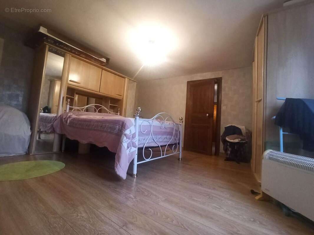 Maison 186 m² à Mesnil-Rousset  - photo 5