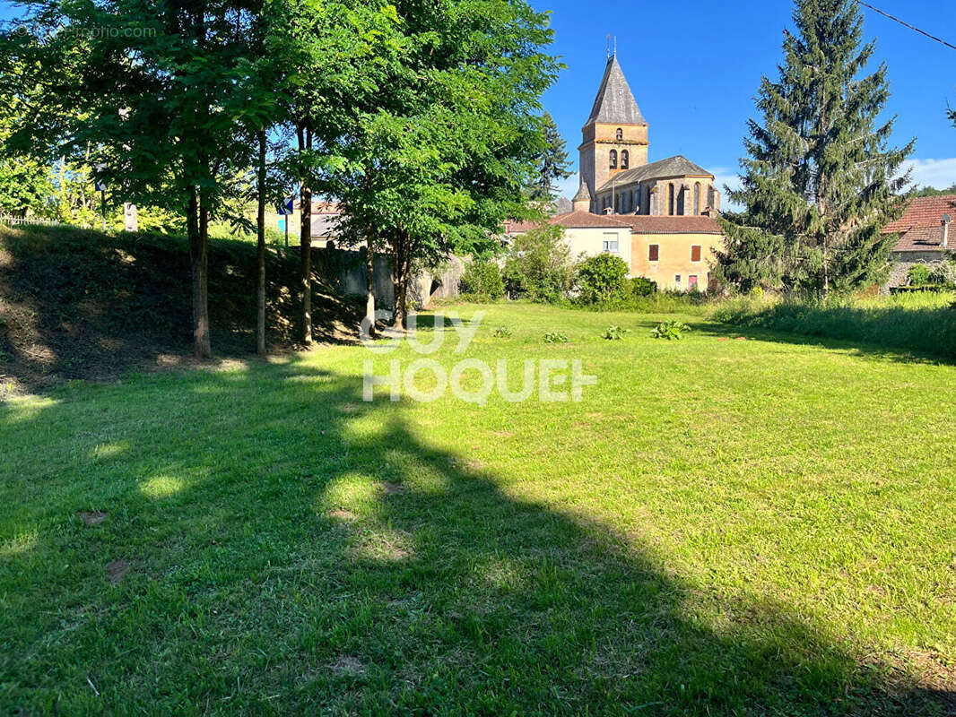 Maison à FRAYSSINET-LE-GELAT