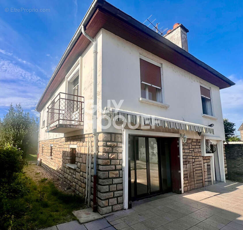 Maison à TOULON-SUR-ARROUX