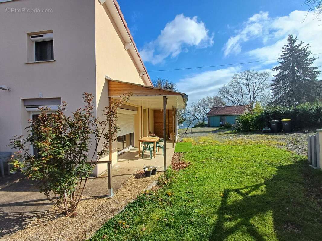 Maison à SAINT-JULIEN-DE-COPPEL