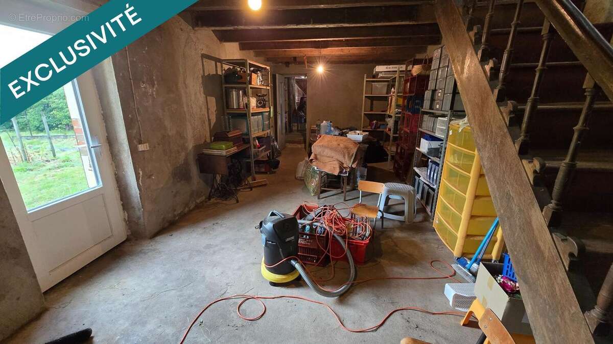 Maison 162 m² à Adriers  - photo 5