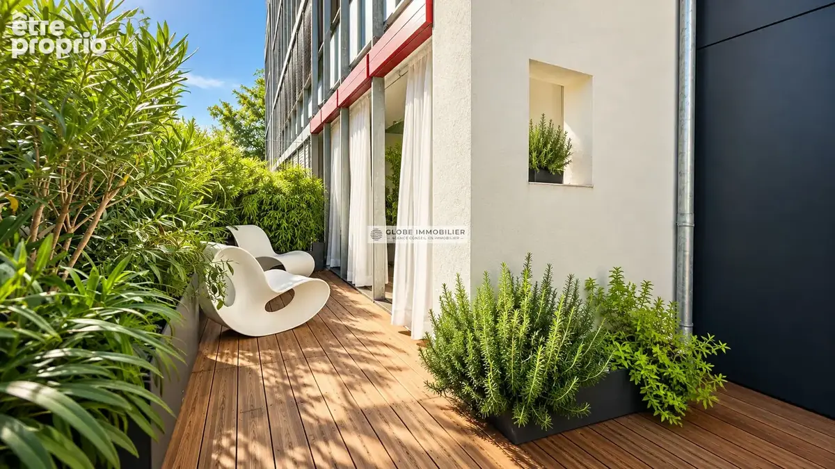 Biarritz  - t3 de 63,45 m² avec belle terrasse de 39 m² et pkg - photo 8