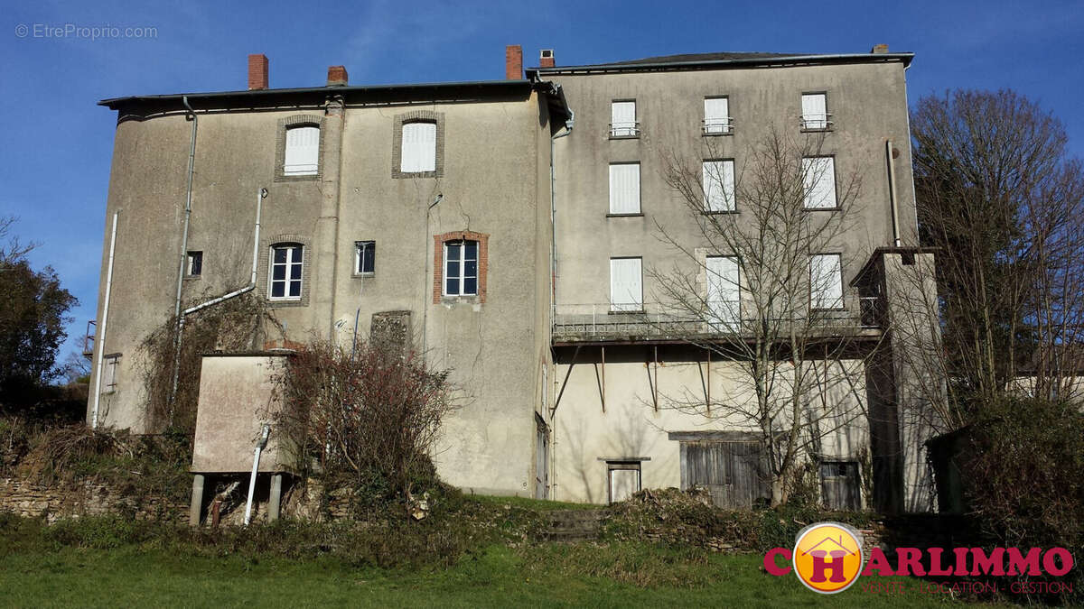 Maison à ORADOUR-SUR-VAYRES