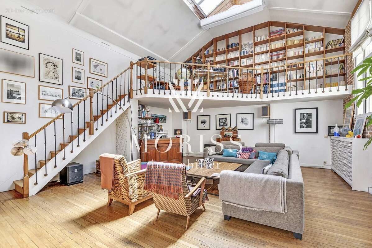 Appartement à NEUILLY-SUR-SEINE