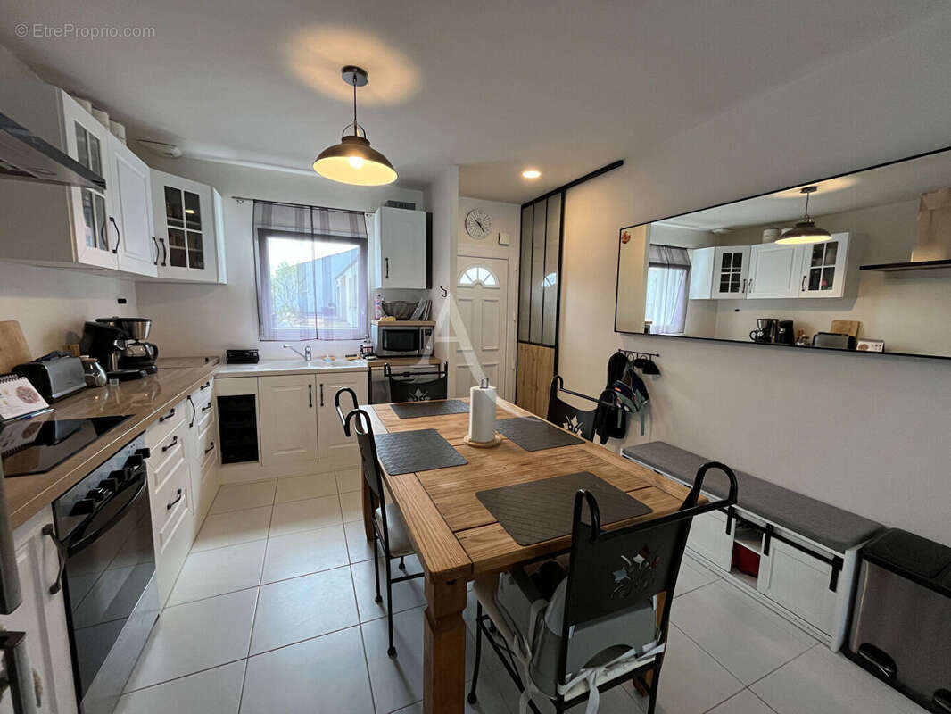 Maison  3 chambres - 2018 - LANDERONDE - photo 6