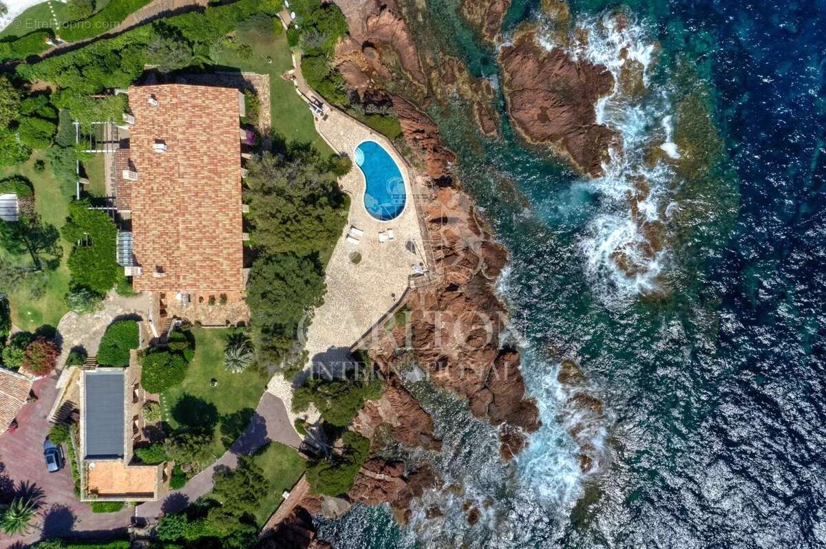 EXCLUSIVITÉ – Demeure Méditerranéenne avec accès privé à la mer - photo 7
